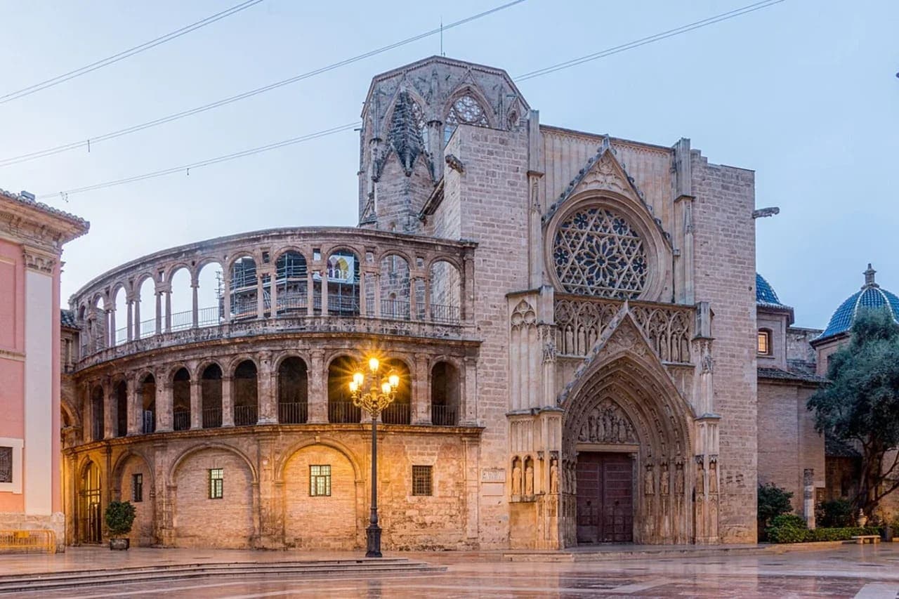 The Soul of Valencia: Markets, Paella & Mediterranean Life gallery image 5