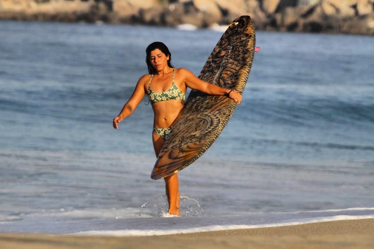 Club Femenino de Surf and Spanish Argentina